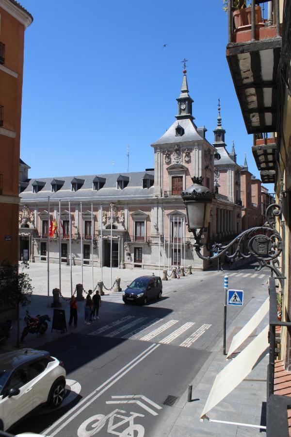 Madrid Villa Suites Aquamarina Exterior photo